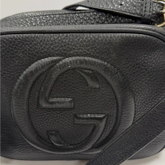 Gucci Black Leather Crossbody Bag with Tassel - Picture 2 of 12